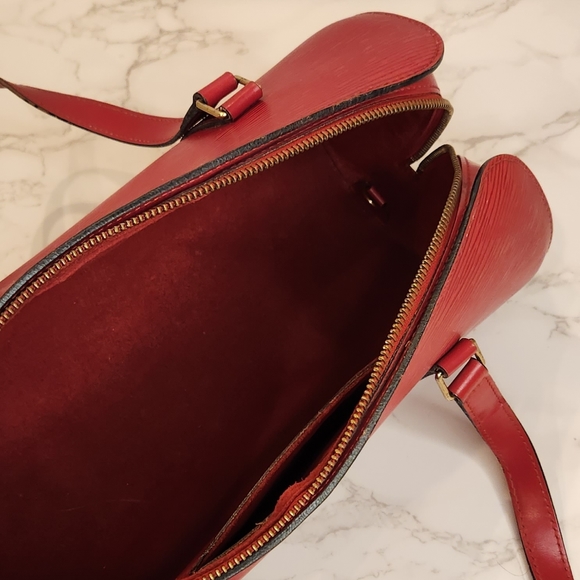 Louis Vuitton Soufflot Red Epi Leather Set - Picture 7 of 14